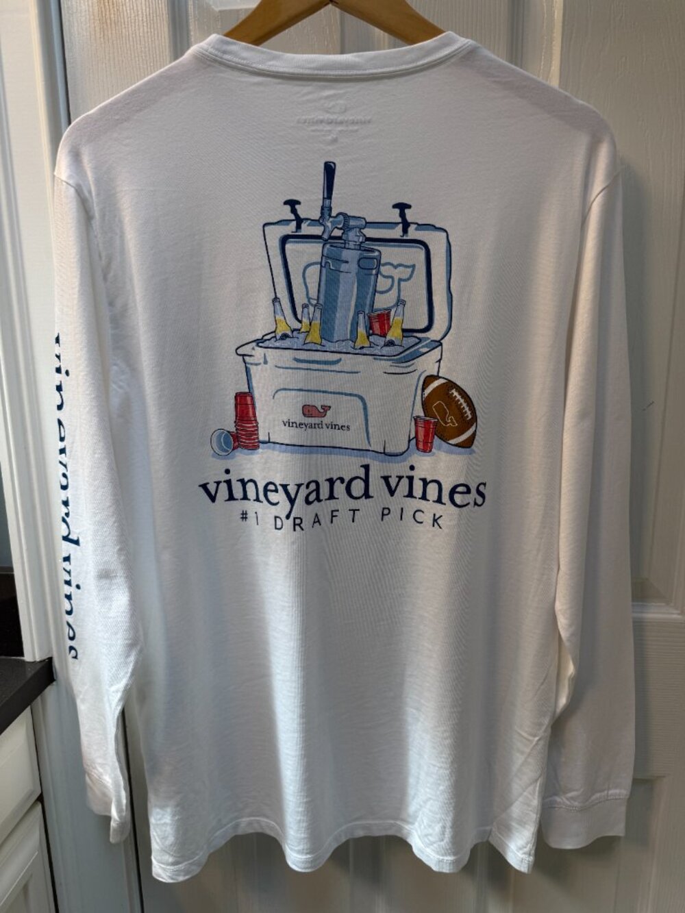 Vineyard Vines #1 Draft Pick Long Sleeve T-Shirt White Pocket Size Medium - Picture 6 of 6